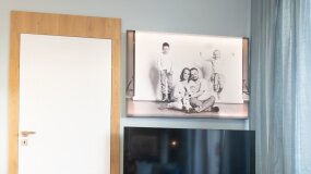 Podświetlana rama na zdjęcie DIY. Jak zrobić świecący obraz?